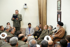 دیدار جمعی از فرماندهان ارتش و نیروی زمینی با رهبر انقلاب