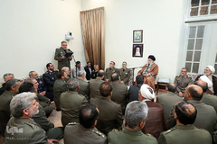 دیدار جمعی از فرماندهان ارتش و نیروی زمینی با رهبر انقلاب