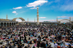 تعویض پرچم گنبد مسجد جمکران