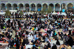 تعویض پرچم گنبد مسجد جمکران