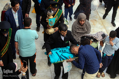 تعویض پرچم گنبد مسجد جمکران