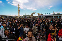 تعویض پرچم گنبد مسجد جمکران