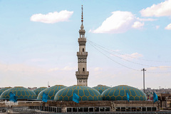 تعویض پرچم گنبد مسجد جمکران