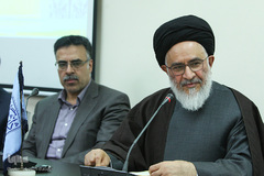 از راست آیت الله سید مصطفی محقق داماد، استاد دانشکده حقوق دانشگاه شهید بهشتی، احمد رضا خضری، رئیس هیات مدیره انجمن ایرانی تاریخ اسلام در نشست همایش مناسبات فلسفه و تمدن در جهان اسلام