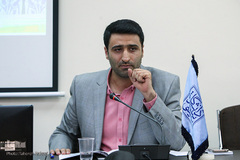 میثم سفید خوش، عضو هیات علمی گروه حکمت و کلام دانشگاه شهید بهشتی در نشست همایش مناسبات فلسفه و تمدن در جهان اسلام