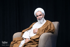 حجت‌الاسلام والمسلمین روح‌الله حسینیان، رئیس مرکز اسناد انقلاب اسلامی