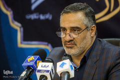 احمد ابوالقاسمی، مدیر رادیو قرآن در نشست خبری شبکه رادیویی قرآن 