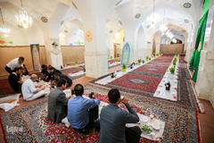 سفره افطار آستان سید الکریم (ع)