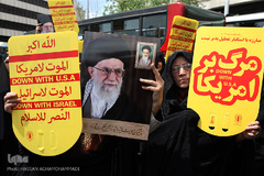 راهپیمایی نمازگزاران تهرانی در حمایت از بیانیه شورای عالی امنیت ملی