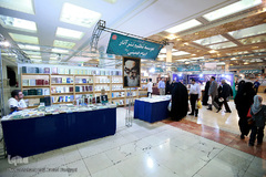 بخش فروشگاهی نمایشگاه قرآن کریم