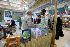 بخش فروشگاهی نمایشگاه قرآن کریم