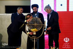 آیین تجلیل از برگزیدگان آزمون سراسری حفظ و مفاهیم قرآن کریم و طرح ملی بشارت ۱۴۵۲