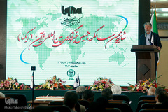 سیدعباس صالحی، وزیر فرهنگ و ارشاد اسلامی در مراسم 16 سالگی خبرگزاری ایکنا در بیست و هفتمین نمایشگاه قرآن کریم