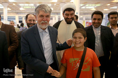 بازدید وزیر فرهنگ و ارشاد اسلامی از نمایشگاه قرآن کریم