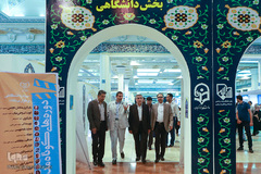 بازدید سیدحمیدرضا طیبی، رئیس جهاددانشگاهی از نمایشگاه قرآن کریم