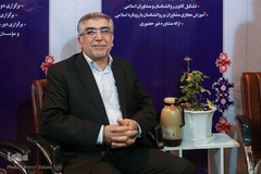 بازدید سیدحمیدرضا طیبی، رئیس جهاددانشگاهی از نمایشگاه قرآن کریم