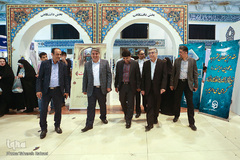 بازدید سیدحمیدرضا طیبی، رئیس جهاددانشگاهی از نمایشگاه قرآن کریم
