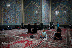 شب بیست و یکم ماه مبارک رمضان در حرم امام رضا (ع)