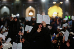 شب بیست و یکم ماه مبارک رمضان در حرم امام رضا (ع)