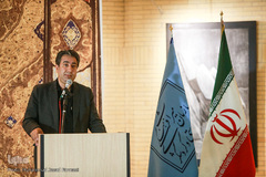 مراسم رونمایی از تک اثر فاخر قرآنی