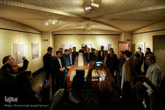 مراسم رونمایی از تک اثر فاخر قرآنی