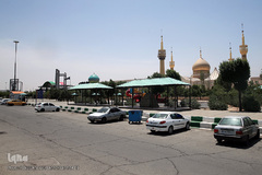 پارکینگ حرم مطهر امام خمینی(ره) با در اختیار داشتن خدمات رفاهی، فضای مناسبی را جهت اسکان و استراحت زائران و مسافرین فراهم آورده است.