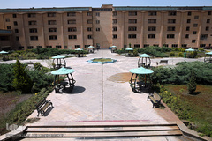 پژوهشکده امام خمینی(ره) و انقلاب اسلامی، از مراکزی است که در مجاورت حرم مطهر امام خمینی(ره) قرار دارد.