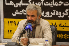 پدر شهید حججی در مراسم رونمایی از کمیک استریپ شهید محسن حججی