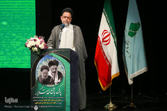 حجت‌الاسلام و المسلمین سید محمود علوی، وزیر اطلاعات در بزرگداشت سید آزادگان، حجت‌الاسلام سید علی‌اکبر ابوترابی