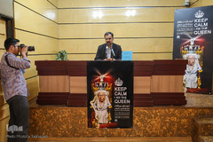 سید مسعود شجاعی طباطبایی، مدیر مرکز هنرهای تجسمی در افتتاح نمایشگاه کاریکاتور «آسوده باش، من ملکه ام»