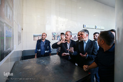 حضور سیدعباس صالحی، وزیر فرهنگ و ارشاد اسلامی و احمد مسجدجامعی، عضو شورای شهر تهران در افتتاح نمایشگاه عکس های سیل در ایوان انتظار