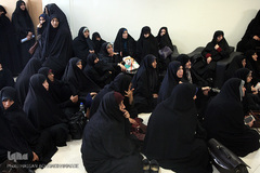 تجمع اعتراضی جمعی از فعالان تشکل‌های قرآنی در دبیرخانه شورای عالی انقلاب فرهنگی