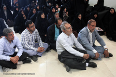 تجمع اعتراضی جمعی از فعالان تشکل‌های قرآنی در دبیرخانه شورای عالی انقلاب فرهنگی