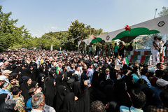 تشییع پیکر مطهر ۱۵۰ شهید دفاع مقدس