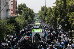 تشییع پیکر مطهر ۱۵۰ شهید دفاع مقدس