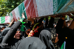 تشییع پیکر مطهر ۱۵۰ شهید دفاع مقدس