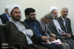 نشست هم اندیشی نویسندگان و ناشران حوزه نماز و مهدویت