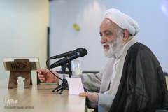 حجت الاسلام والمسلمین محسن قرائتی در نشست هم اندیشی نویسندگان و ناشران حوزه نماز و مهدویت