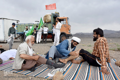 کاروان زائران پیاده امام رضا(ع)