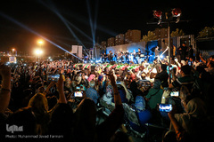 توزیع بزرگترین کیک جهان به مناسبت میلاد امام رضا(ع)