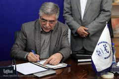 سید حمیدرضا طیبی، رییس جهاددانشگاهی در مراسم امضای تفاهم نامه همکاری‌ میان جهاددانشگاهی و سازمان منطقه‌ آزاد کیش