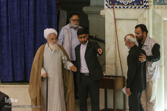 حضور آیت الله موحدی کرمانی در نمازجمعه تهران/ 11 مرداد ۹۸