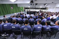 دیدار مدال‌آوران المپیادهای علمی و اعضای تیم ملی والیبال جوانان با رهبر انقلاب