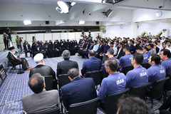 دیدار مدال‌آوران المپیادهای علمی و اعضای تیم ملی والیبال جوانان با رهبر انقلاب