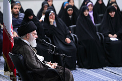 دیدار مدال‌آوران المپیادهای علمی و اعضای تیم ملی والیبال جوانان با رهبر انقلاب