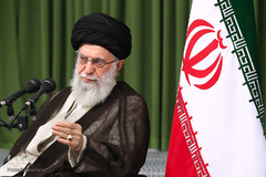 دیدار مدال‌آوران المپیادهای علمی و اعضای تیم ملی والیبال جوانان با رهبر انقلاب