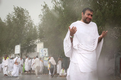 دعای عرفه حجاج ایرانی در صحرای عرفات