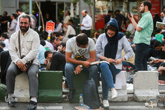 مراسم دعای عرفه در خیابان سعدی تهران