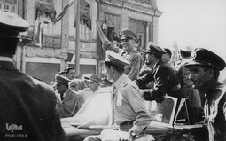 کودتای 28 مرداد و بانیان آن درآیینه تصاویر