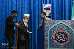  آیت‌الله محمد امامی کاشانی، امام جمعه موقت تهران